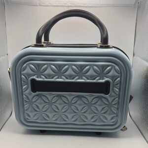 EUC TRIFORCE Elite Performance Travelware Carry On Travel Beauty Makeup Case Bag